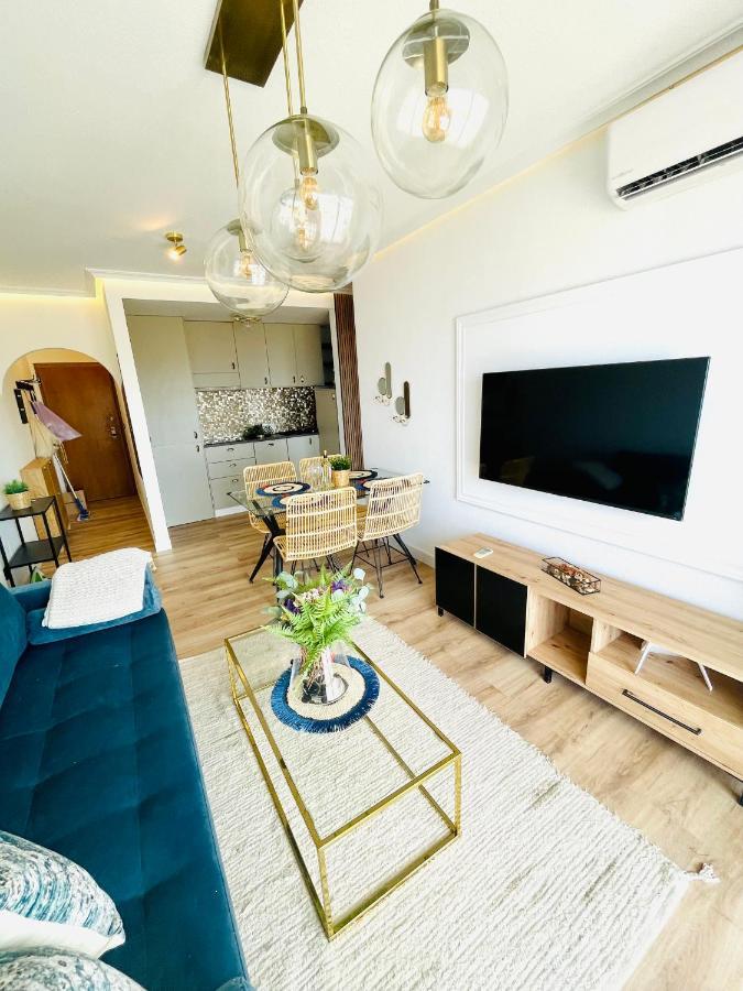 Carla Ii View Apartment